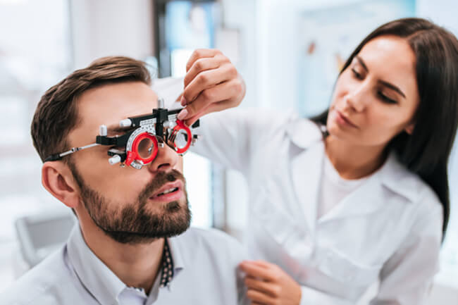 neuro-ophthalmology-appointment-3